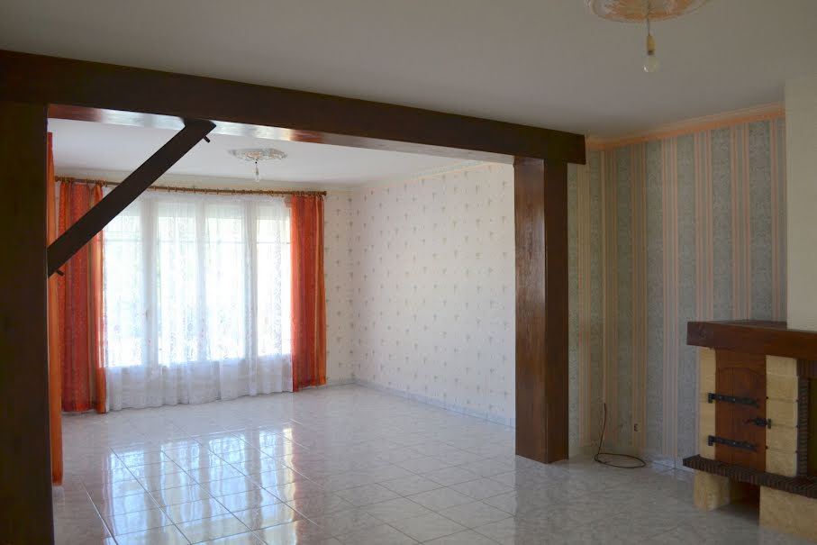 Vente maison 6 pièces 110 m² à Chatellerault (86100), 222 180 €