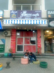 Yumzee Cafe photo 3