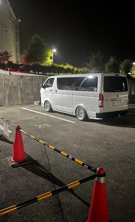 ハイエースバンの4WD・なんてこった・ぱんなこった・快調・レバンナに関するカスタム事例の投稿画像2枚目
