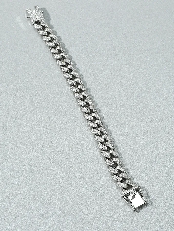 Bracelet homme tendance avec strass diamants, un accessoire brillant pour rehausser votre style et ajouter une touche d'élégance.