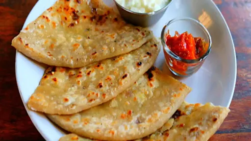 2 Aloo Pyaj Mixed Paratha