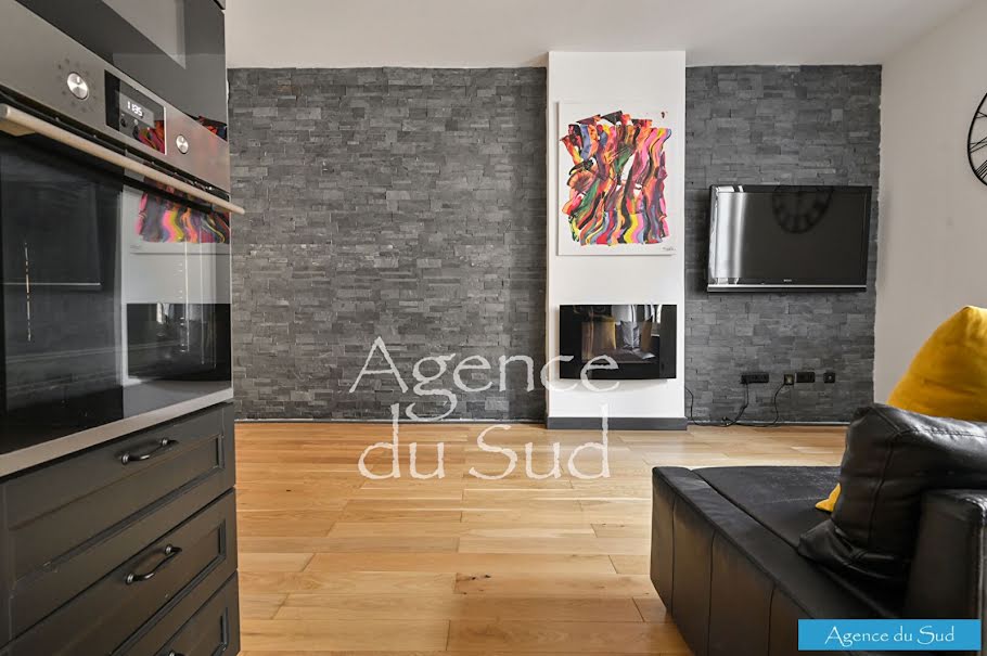 Vente appartement 2 pièces 59 m² à Roquevaire (13360), 200 000 €