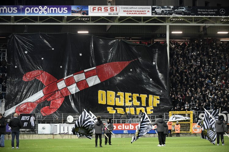 "We won the Croky Cup" : Charleroi se prend au jeu et imite Donald Trump