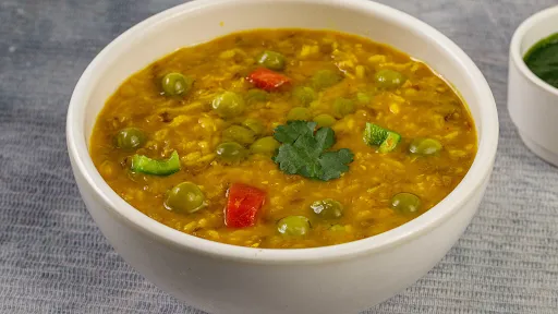 Vegetables And Dal Khichdi