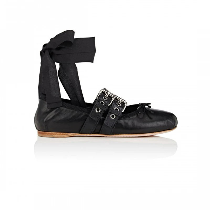 Ronde ballerina's met gesp. Stijlvolle en comfortabele damesschoenen voor dagelijks gebruik. Perfect voor elke outfit.