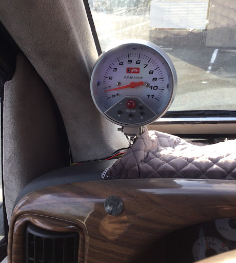 エクスプレス の愛車紹介 タコメーター取り付け フォグランプ取付 ｄｉｙ作業に関するカスタム メンテナンスの投稿画像 車のカスタム情報はcartune