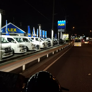 ハイエースバン TRH200V