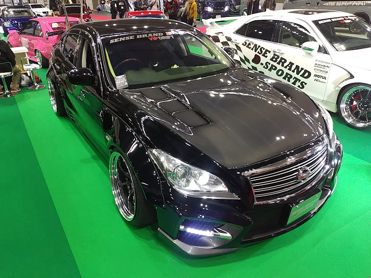 フーガ 51の2月12日(月)・大阪オートメッセ2024・インテックス大阪・センスブランドブース・Y51FUGA前期・後期に関するカスタム事例の投稿画像7枚目