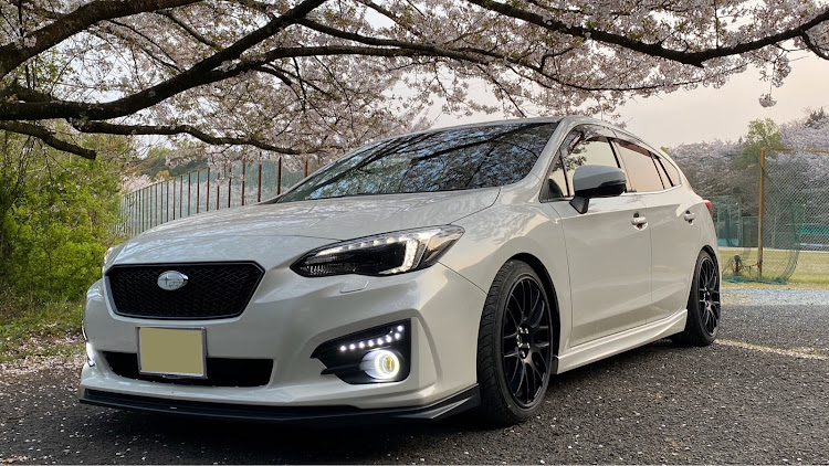 インプレッサ スポーツの桜と愛車・桜に関するカスタム事例の投稿画像1枚目