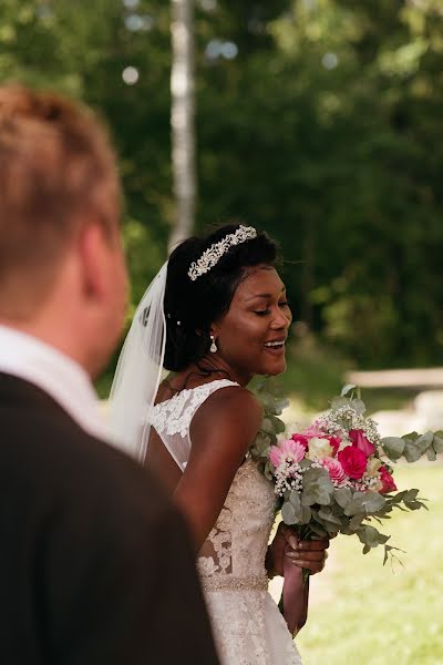 Wedding photographer Anna Lashkevich (annalaskev). Photo of 16 August 2019