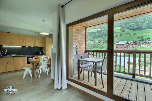 Apartment with pool 2