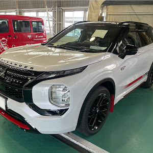 アウトランダーPHEV GN0W