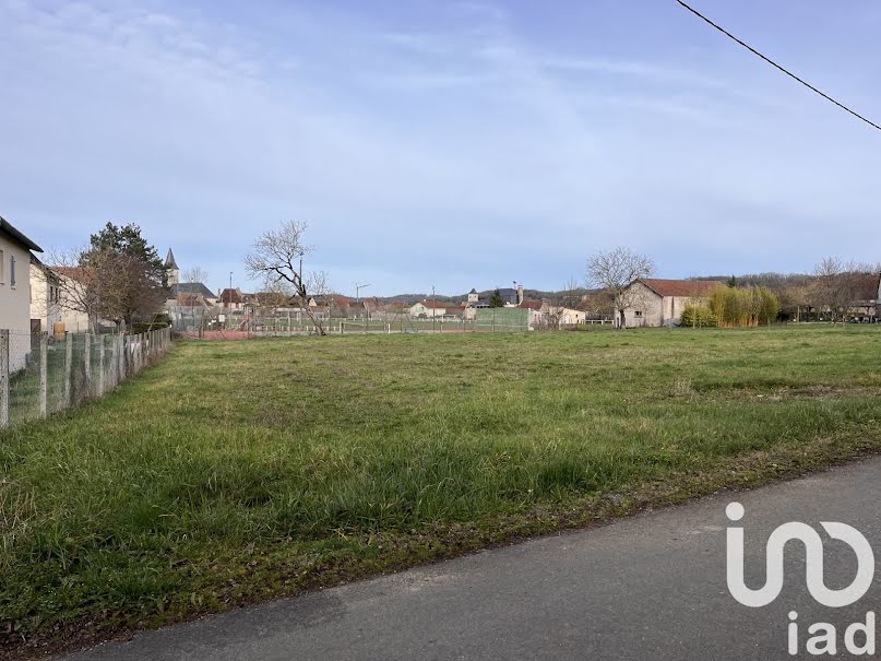 Vente terrain  2415 m² à Mayrinhac-Lentour (46500), 38 500 €