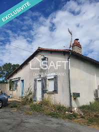 maison à Champdeniers-Saint-Denis (79)