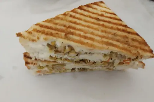 Chicken Mayonnaise Cheese Sandwich