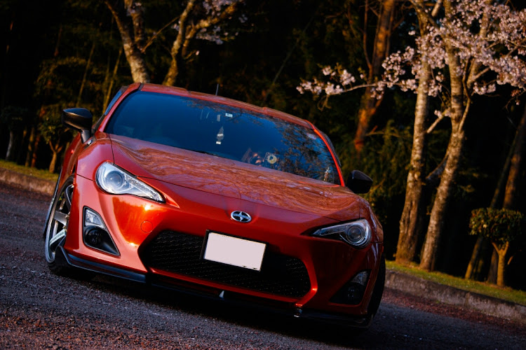 86のドライブ・桜とコラボ・一眼レフ・レッドメモリーに関するカスタム事例の投稿画像1枚目