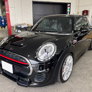 ミニ ハッチバック JCW