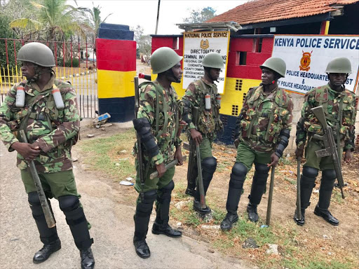 A contingent of GSU officers stationed around the Mombasa police station awaiting Governor Hassan Joho's arrival, March 29, 2017. /ELKANA JACOB