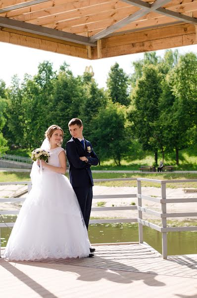 Fotógrafo de casamento Elena Minazova (elenmoon). Foto de 19 de julho 2017