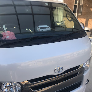 ハイエースバン TRH200V