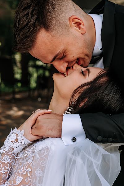 Fotógrafo de casamento Vitaliy Zuev (vitalek831). Foto de 6 de janeiro 2023