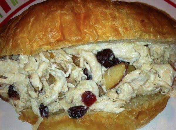 Cranberry Almond Chicken Salad_image