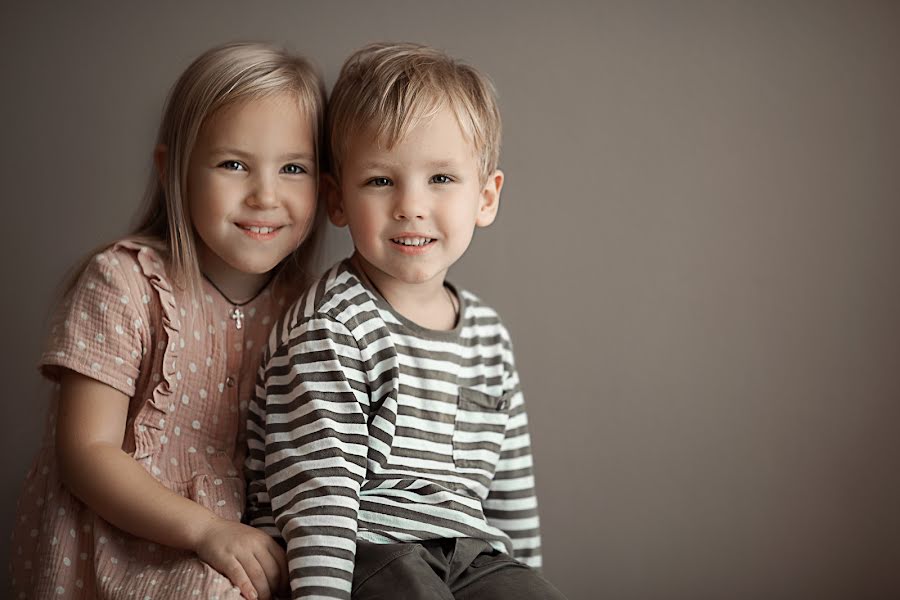 Fotografo di matrimoni Lesya Vedernikova (lesyav). Foto del 28 ottobre 2021