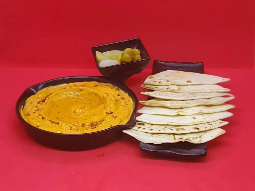 Veg Tunisian Harissa Hummus With Pita