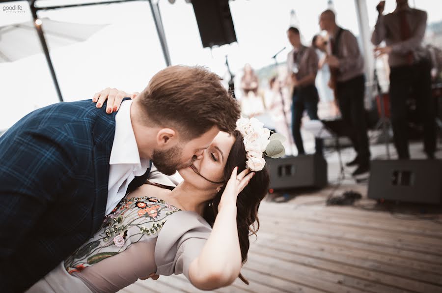 Fotógrafo de bodas Lena Gedas (goodlife). Foto del 10 de julio 2017