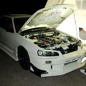 スカイライン ENR34