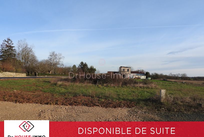  Vente Terrain agricole - 364m² à Saint-Sauvant (86600) 