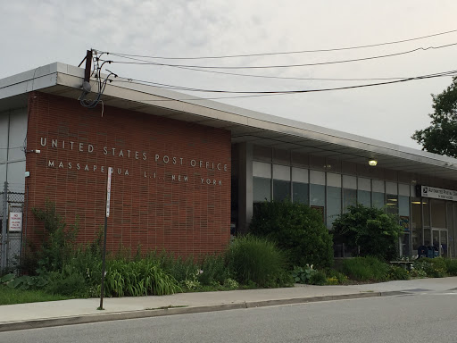 Massapequa Post Office