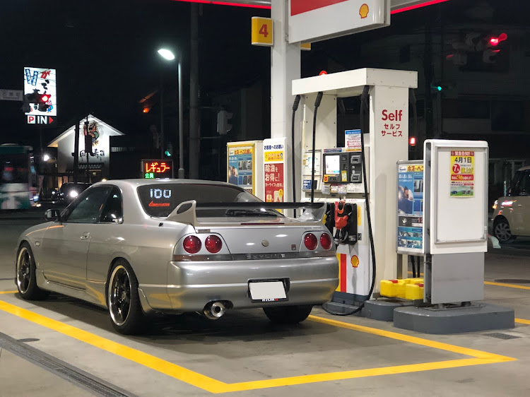スカイラインのR33・R仕様・33の日・スカイライン乗りと繋がりたいに関するカスタム事例の投稿画像2枚目