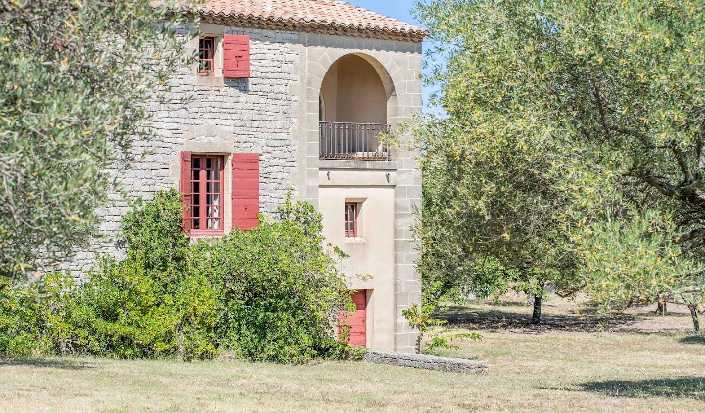 House with pool and garden Uzès