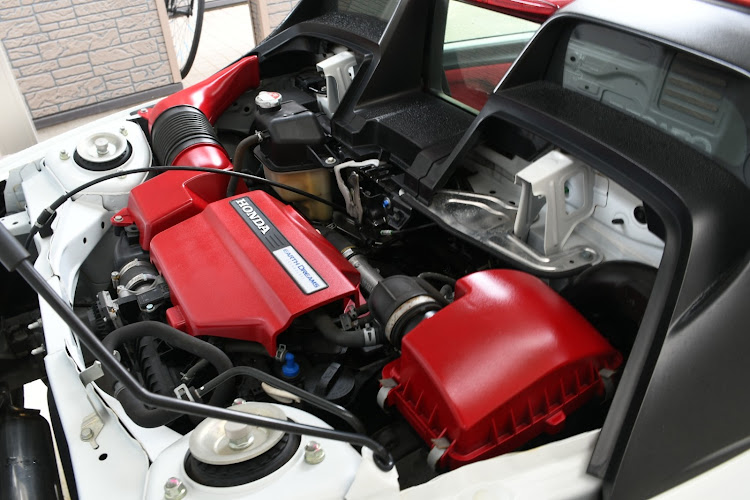 S660の新潟・平日お休み倶楽部(仮)・エンジンルーム・塗装DIY・洗車に関するカスタム事例の投稿画像8枚目