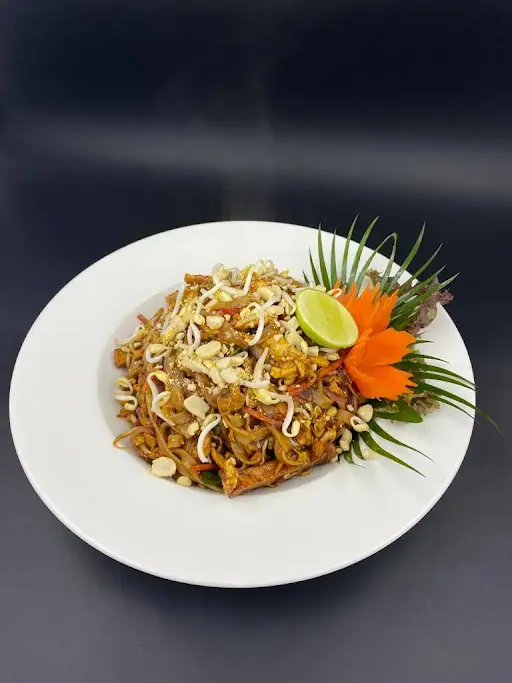 Chicken Pad Thai Noodles