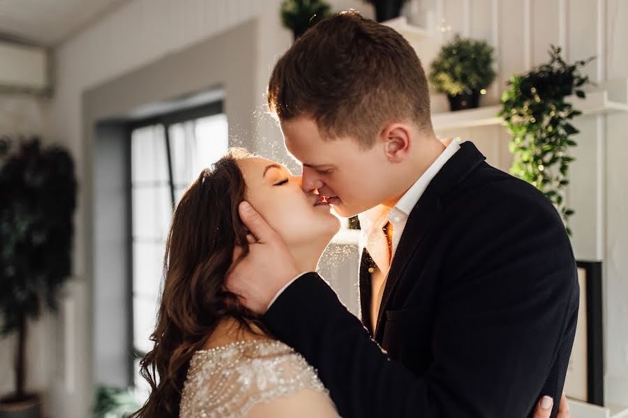 Fotógrafo de casamento Viktoriya Zolotovskaya (zolotovskay). Foto de 1 de fevereiro 2019