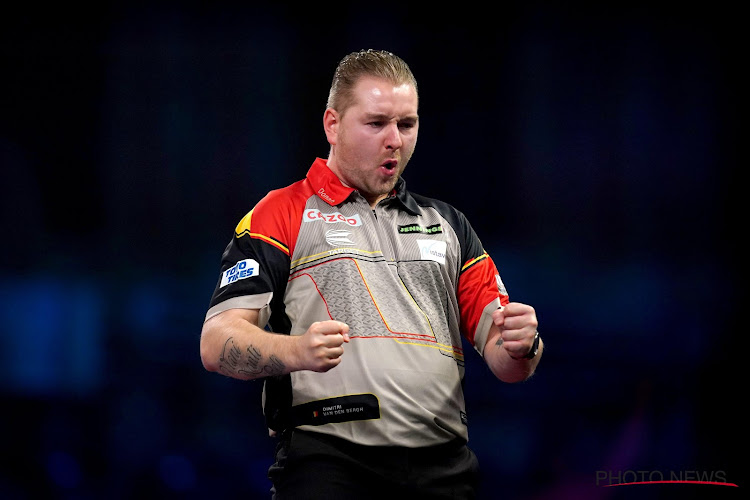 Dimitri Van den Bergh pakt de beslissende momenten tegen Ratajski en gaat naar de 4e ronde op het WK darts