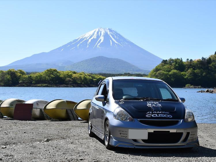 フィットの富士山とコラボに関するカスタム事例の投稿画像5枚目