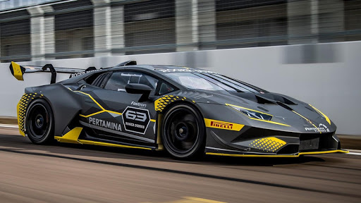 Lamborghini Race Car Wallpaper
