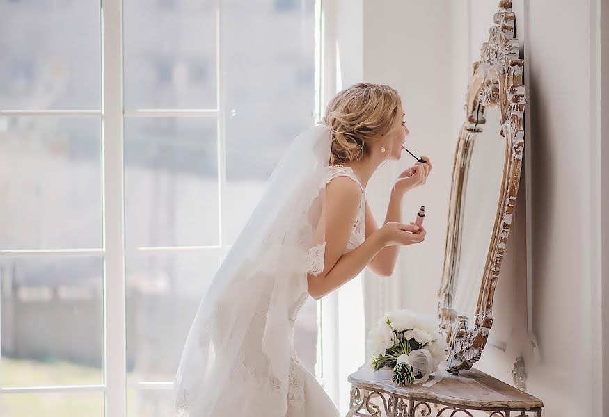 Fotógrafo de casamento Olga Savchuk (savchukolga). Foto de 30 de maio 2017