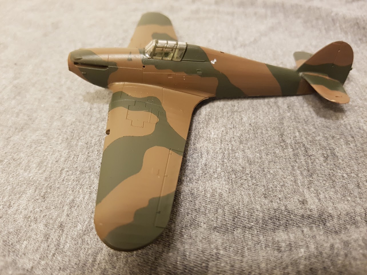 Hänger på med en Airfix 1/72 Hawker Hurricane Mk I - Sida 3 OgIDBaeRph5iCf5F0DPAvy6Oi7NuZi6XtQfwj_-1hCHt8u3AQSk_86wNx_Y-u-eyOz4HP-bDcWAVX_wYRN9VjKtk2AaILdWLvZVU1UC-2usvhuj02a9wNFSd7_4MOqkD8ThqzMeCOzbfq6AWXAC8G8HaAEoNHlCrvHXHuRYxUm8PnoRr2TqOzVMnBowDQ42Hu2oZHtlE8yBX6PFMahXHlk5XRn6E_UB7lYN_70Jzh3MmnEyN5sOr9Li5g9drYyiS0GYwFKeYIU8PpRdFYOoq7w2vfcNZlLguOT7iiKrvcTZ73DwIDiMsKKjj57HiS7qLWBcu9Rs78YZHMezqgDwvbzCj-pbaGicF_rgGKzgClUiYFQr9IQcFKFGGbrHwRxsuVlTHUQhL3SDsYhHHdGdXKs37YdGT4pVXtf6UYnBthU1dTM4KoVk-n5i53LEA2HJVclWJg8K2RWr92ivuTA__bffnUtfl-ojpzvxrhgGC20oHN_6Rx0n6QXqOG-XW_JdDJMVKIgo-4blipNJS7taEJGN5wcgFK-xMsqjfdtsmdLzGO9lFUls-_AbvbWyPgckFiTsbGuzYpz3yECxHJZpkn22pldXpPYVEoV60dZgBEvbS5YnupT3zcySnoZpry0rNzu6iOifdEiPGLFthIxQqDejhX1GNw4xDAA8=w1284-h963-no