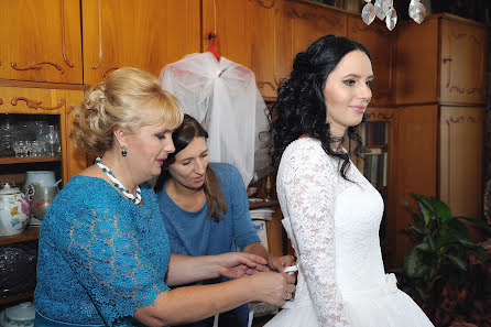 Fotógrafo de casamento Yuriy Amelin (yamel). Foto de 8 de outubro 2018