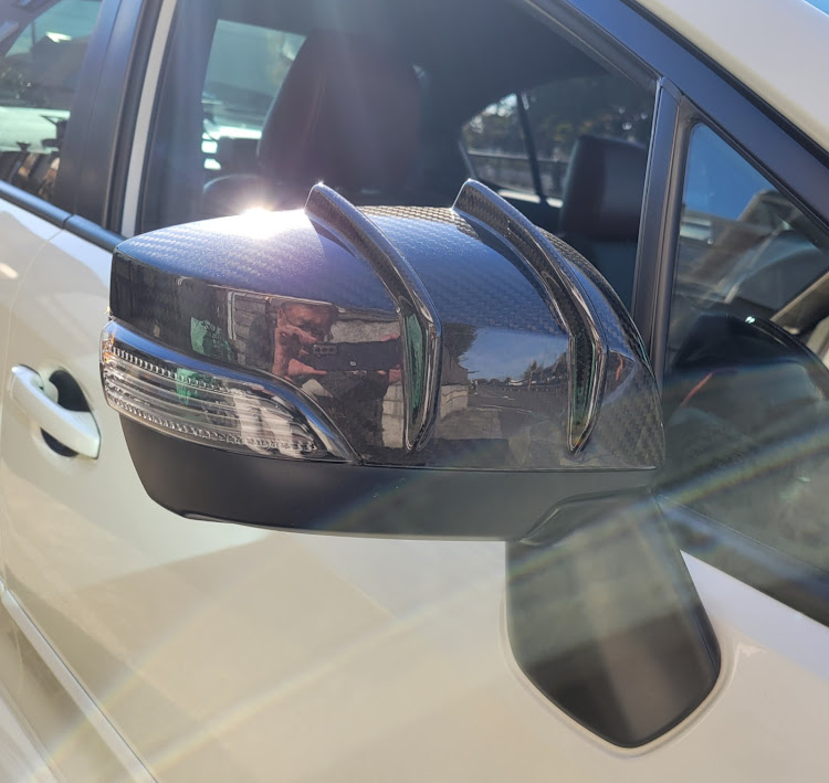 WRX S4のあなたの推し純正品・ガラス内側ふきふき🤭に関するカスタム事例の投稿画像1枚目
