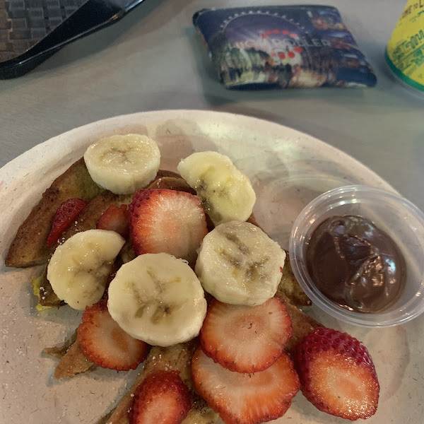 Gf French toast with fruit and Nutella