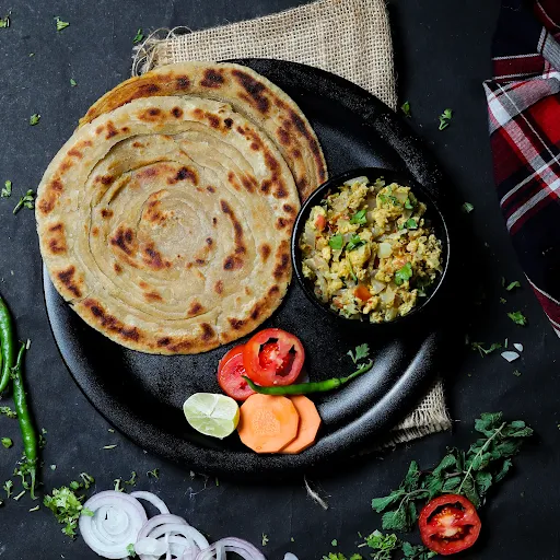 Egg Bhurji With 2 Lachha Paratha