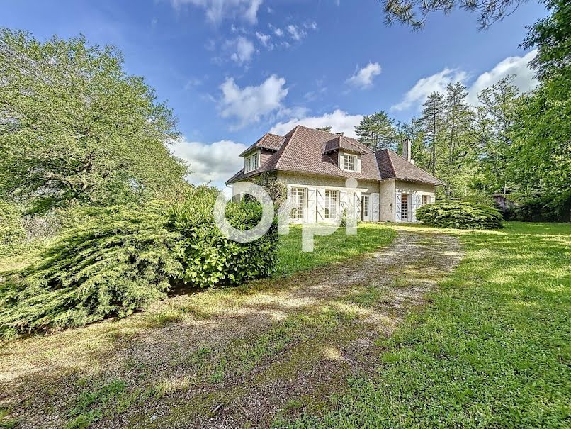 Vente maison 6 pièces 292 m² à Brive-la-Gaillarde (19100), 349 000 €