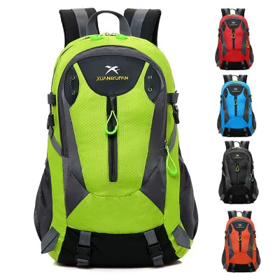 Mochila de escalada al aire libre para escaladores. Resistente, espaciosa y cómoda para transportar todo tu equipo. Perfecta para aventuras en la montaña.