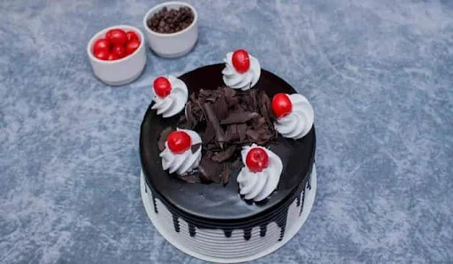 Black Forest Cake (1KG)