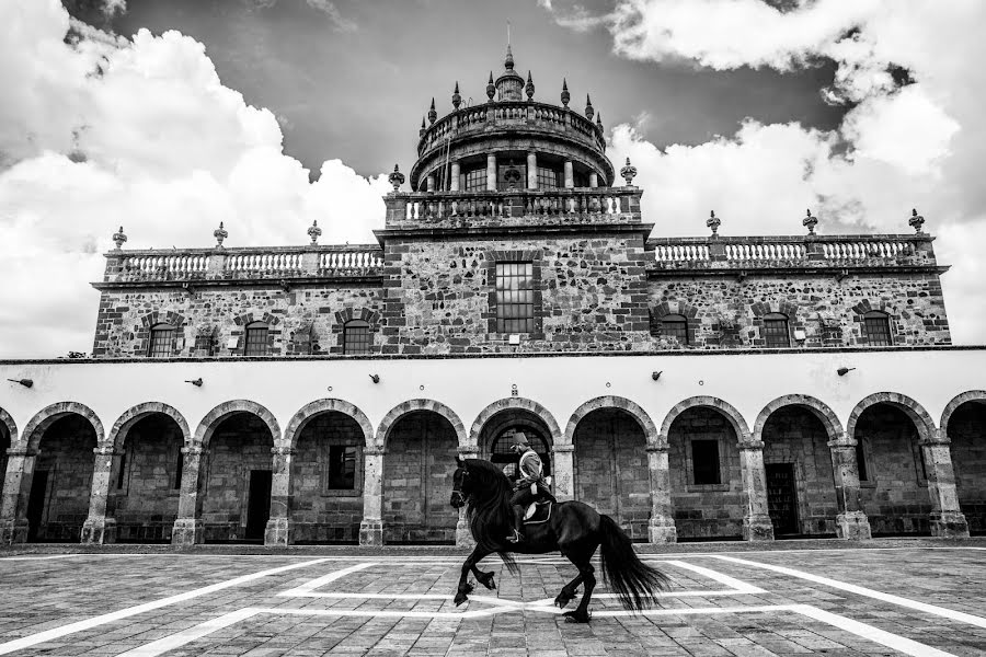 Fotograf ślubny Antoine Maume (antoinemaume). Zdjęcie z 10 kwietnia